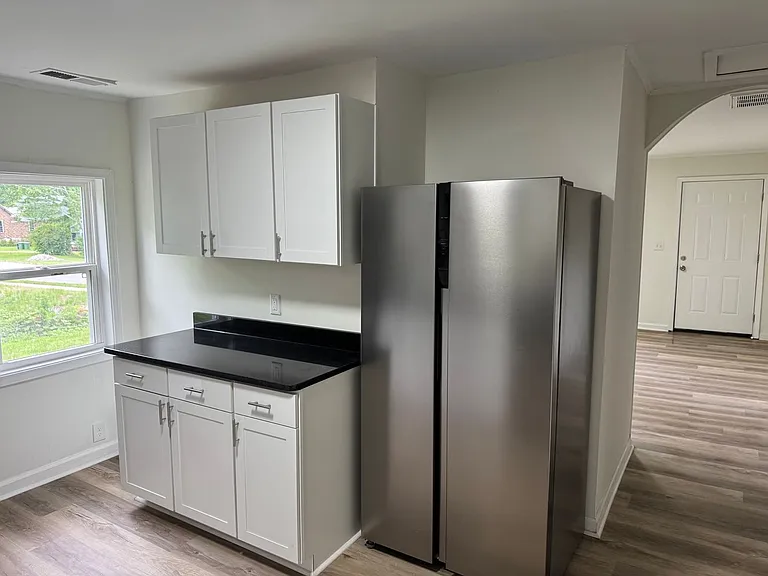 530 E Tinsley St — Photo 9