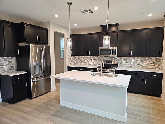 2nd image of 513 Aliki Dr