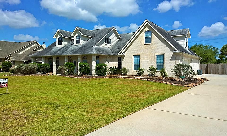 1st image of 3011 Royal Palm Dr