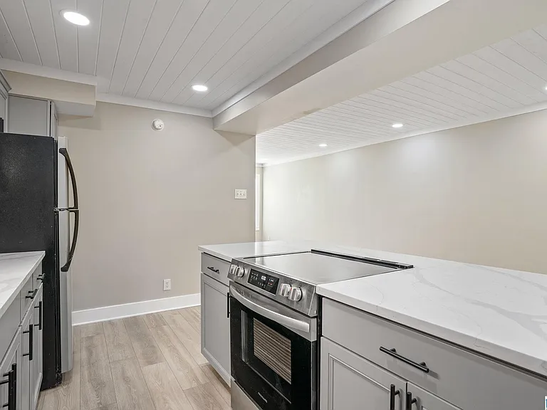 1710 Valley Ave #E — Photo 13