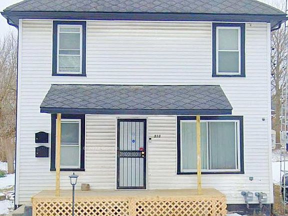 910 Black Ave 