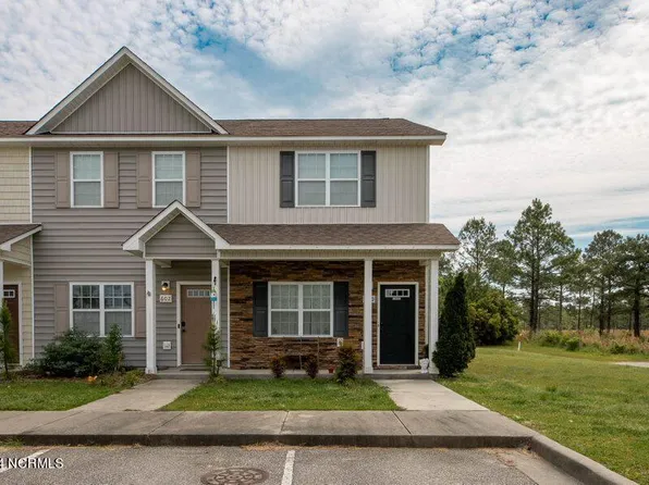 600 Ebb Tide Lane, Sneads Ferry, NC 28460