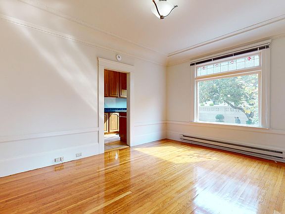 3rd image of 601 Stockton St #1