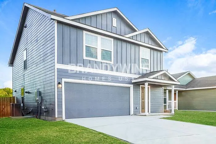 4 bed, 2.5 bath, 1687 sqft, $1,757 — Photo 3