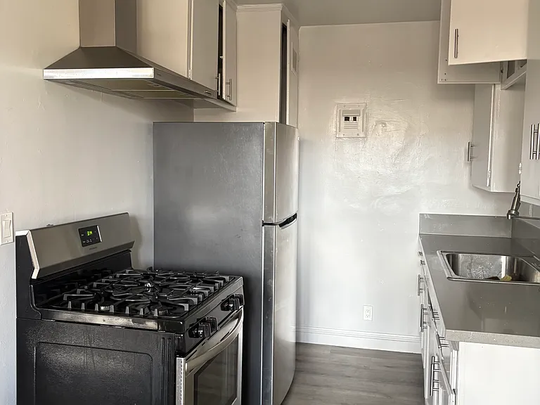 732 W Imperial Hwy #9 — Photo 8