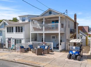 30 Farragut Ave, Seaside Park, NJ 08752