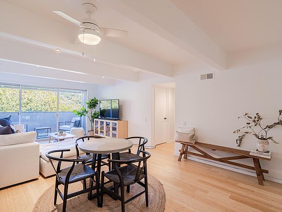 2nd image of 320 Via Casitas APT 210