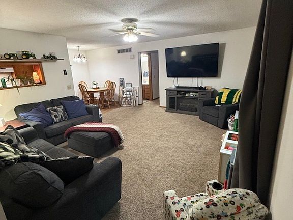 2nd image of 305 Washington St #305