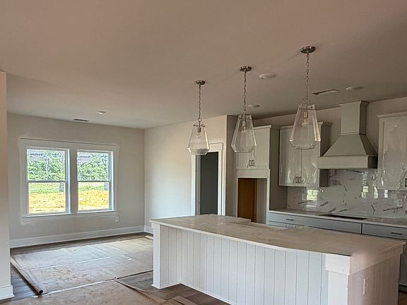 4th image of 310 Richey Road 3