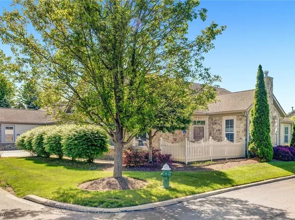 190 Sandover Dr, Aurora, OH 44202