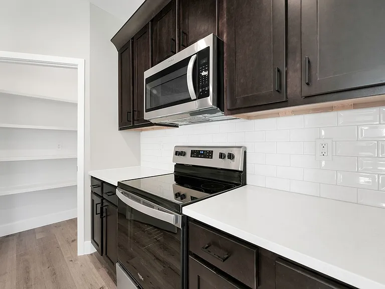 3700 E Cherry St — Photo 56