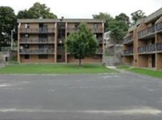 6 Sever St APT 4, Worcester, MA 01609