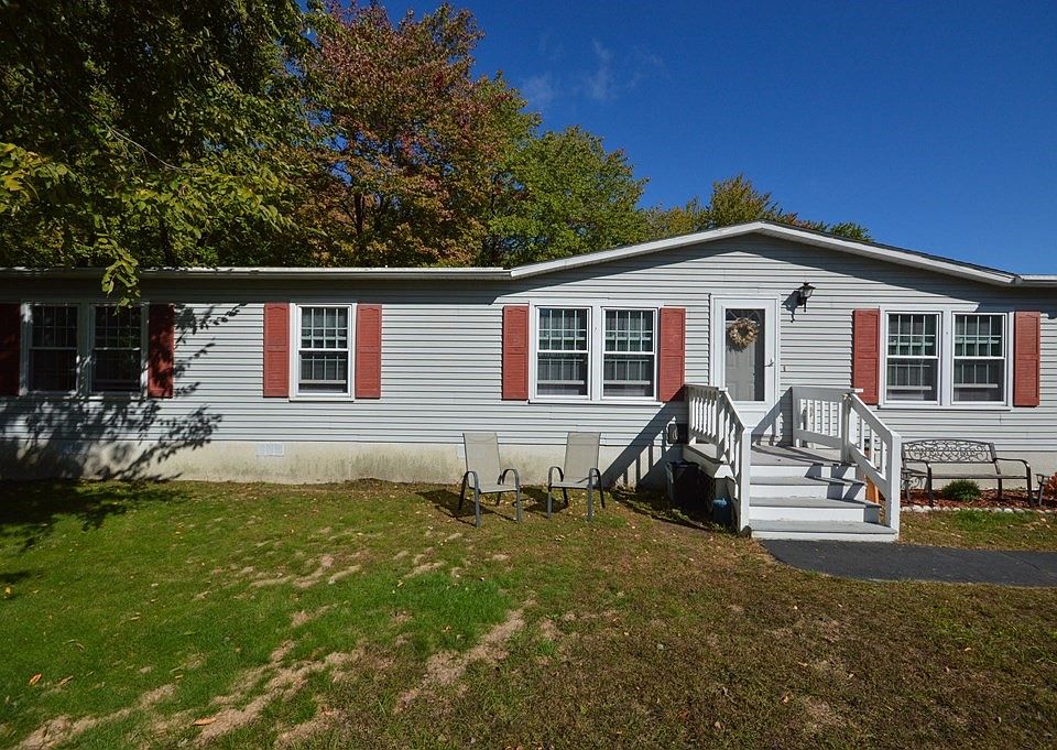 7 Fir Cir Rockland MA Zillow