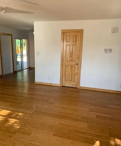 29 Lisbon Ave SE — Photo 3