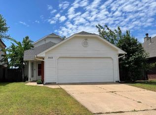 3512 Shadow St, Norman, OK 73071