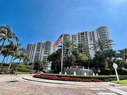 6001 N Ocean Dr #706 Photo 1