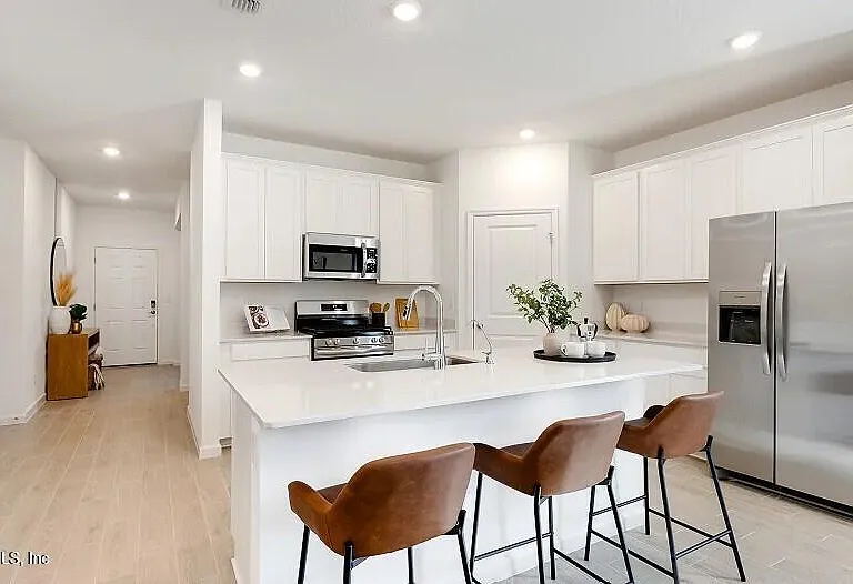 2760 Seasons Rd — Photo 4