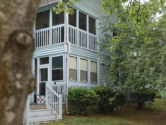 3rd image of 6275 Rolling Fork Rd Unit 406-F