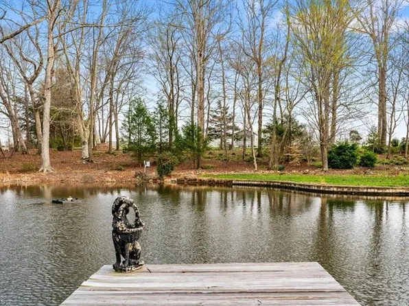 4313-4315 E Nc Hwy #150, Browns Summit, NC 27214