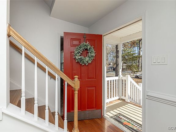 4th image of 10217 Guenevere Ct