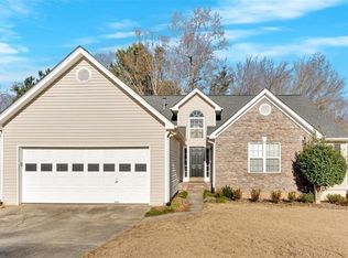 1395 Heatherton Rd, Dacula, GA 30019