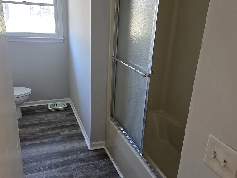 Main Bathroom