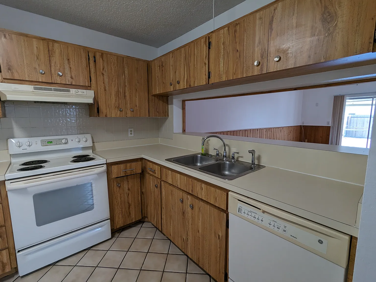 2/2 Villa in Safety Harbor — Photo 3