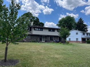 4401 Holly Hill Dr, Toledo, OH 43614