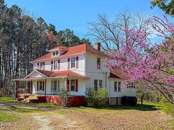 3rd image of 1557 Gentry Ridge Rd