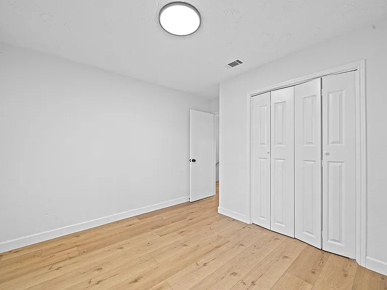 8726 Wilcrest Dr #8726 — Photo 19