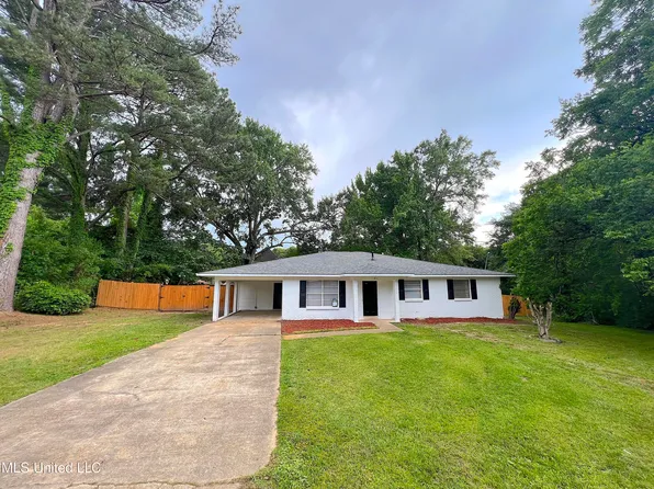 211 Nolan Cir, Ridgeland, MS 39157