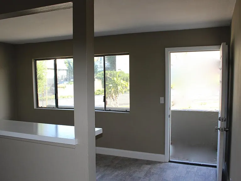 FIRST FLOOR, DIRECT ACCESS LOCATION