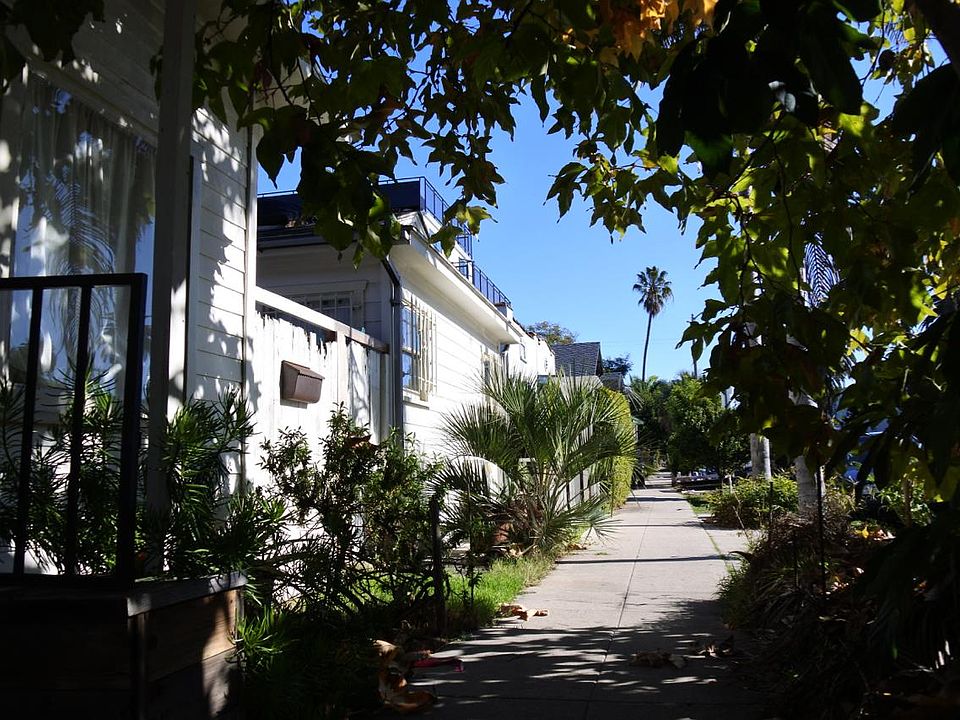 1st image of 1313 1/2 Cabrillo Ave