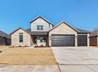 261 Bequette Ln, Centerton, AR 72719