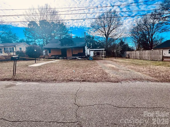 506 E Washington Ave, Bessemer City, NC 28016