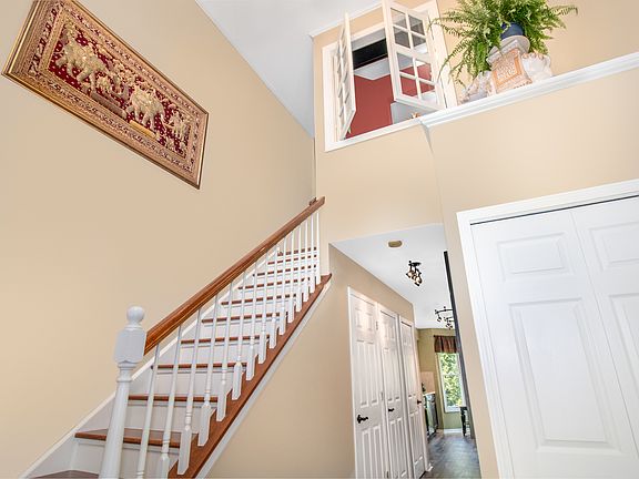 3rd image of 303 Spring Point Dr #303