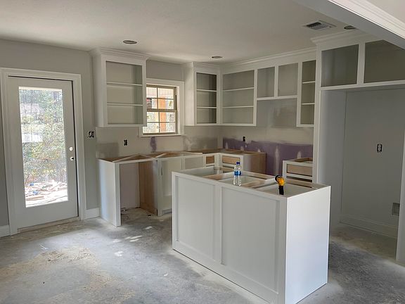 2nd image of 87 Planted Pine Dr
