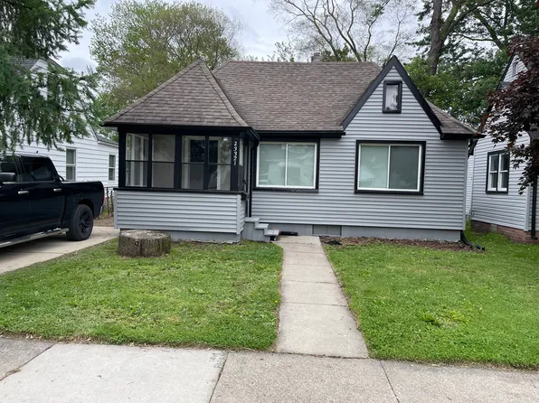 23321 Hazelwood Ave, Hazel Park, MI 48030