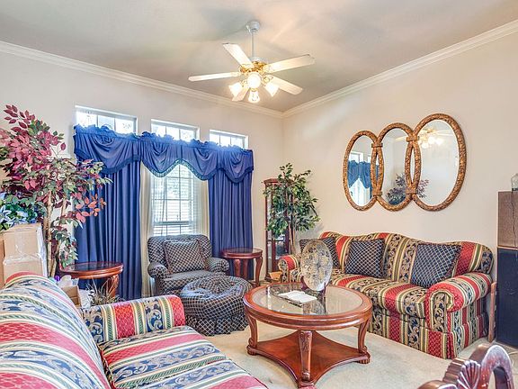 4th image of 3208 Hunter Cove Dr