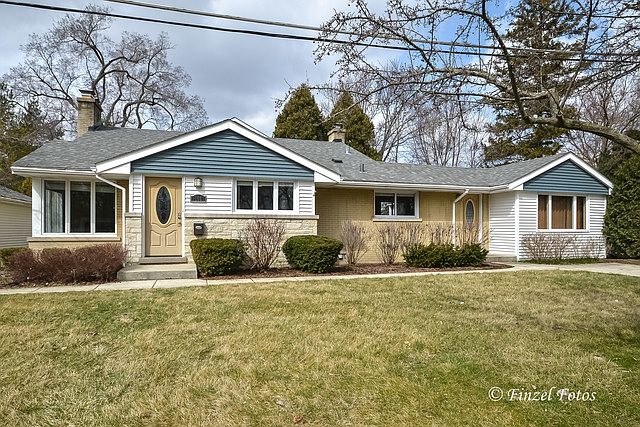 1st image of 102 S Derbyshire Ln
