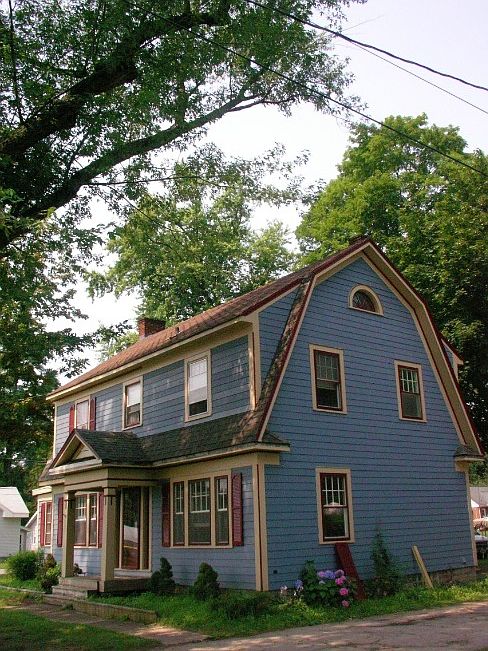 1st image of 4808 Clark St