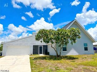 429 SW 44th St, Cape Coral, FL 33914