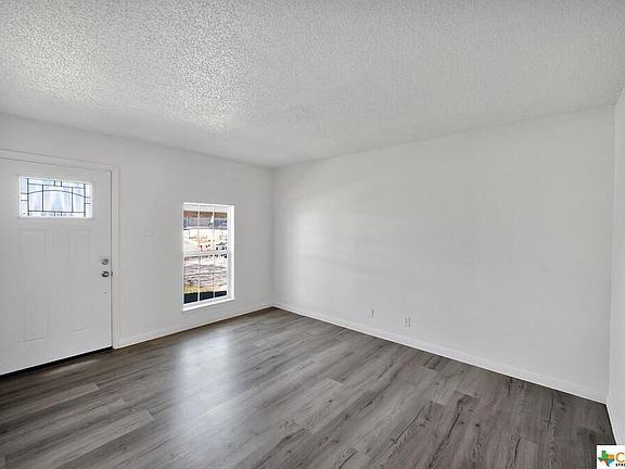 5th image of 4709 Calle Secoya St