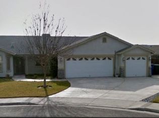 1323 Elm Ct, Hanford, CA