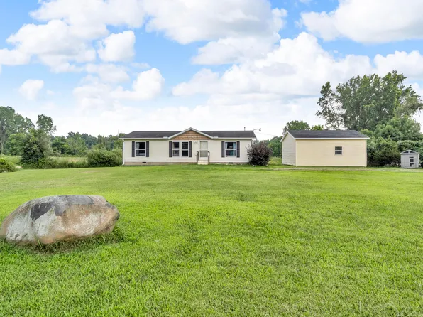 8295 McCain Rd, Parma, MI 49269