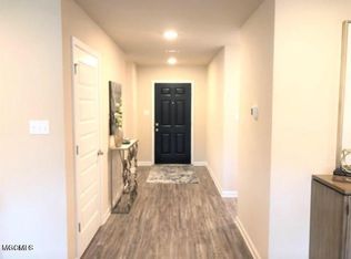 18633 Elkwood Dr, Gulfport, MS 39507