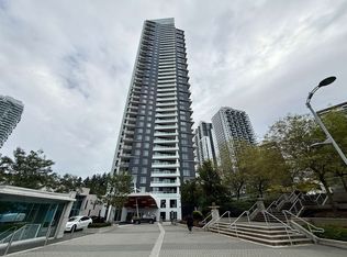 9887 Whalley Blvd #805, Surrey, BC V3T 0P4
