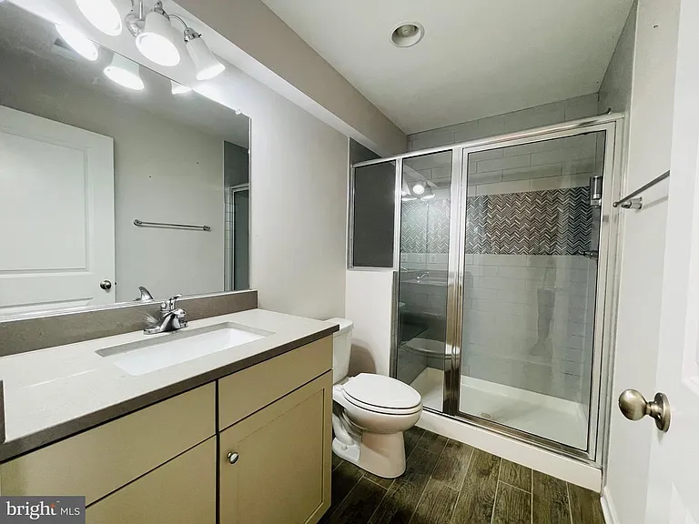 508 Sourwood Ct — Photo 9