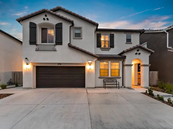11473 N Via Campagna Dr, Fresno, CA 93730