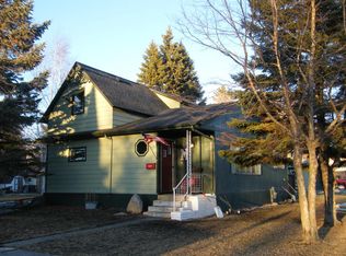 606 Arnold Ave N, Thief River Falls, MN 56701
